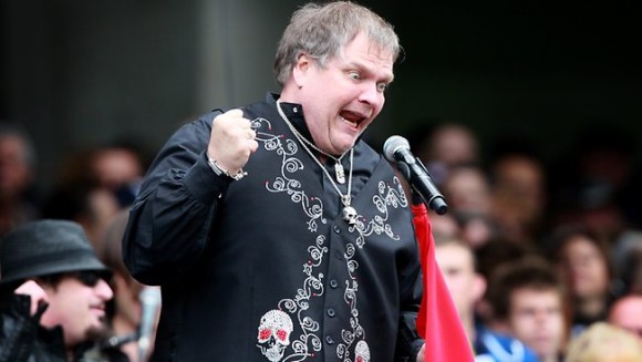 Meatloaf Performing at Grand FInal